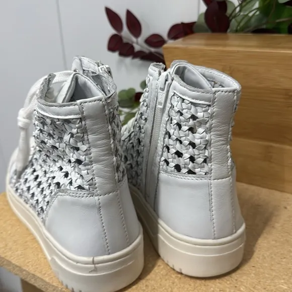 Free People Hayes High Top Sneakers   (T2S) (1435)