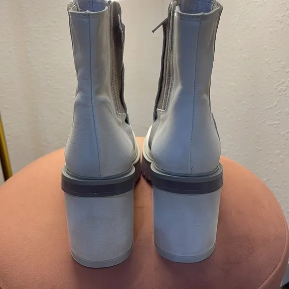 FREE PEOPLE James Chelsea Platform Boots clear transparent chunky heels Sz 9.5