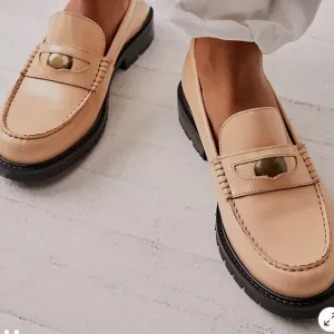 Free People Liv Loafer in Camel