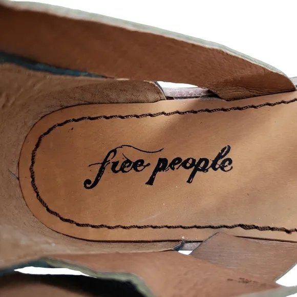 Free People | NIB Vale Marine Blue Leather Strap Bohemian Boot Sandals Women's 6