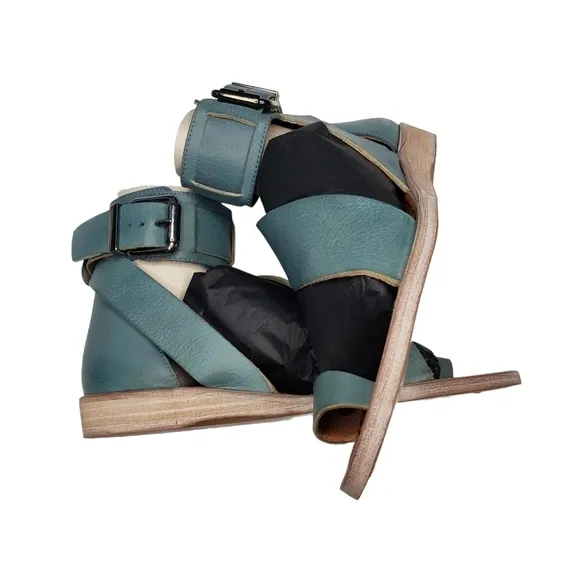Free People | NIB Vale Marine Blue Leather Strap Bohemian Boot Sandals Women's 6