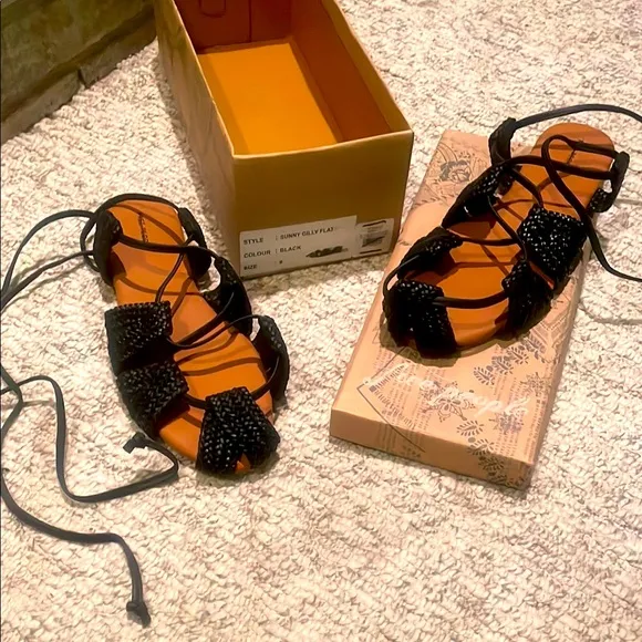 Free People Sunny Gilly Flat