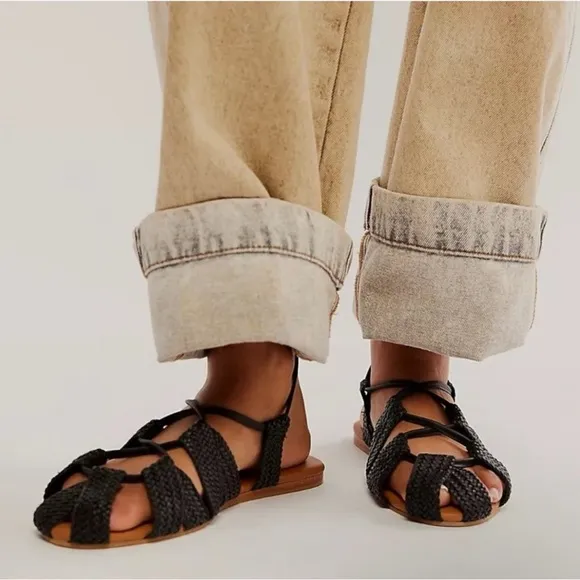 Free People Sunny Gilly Flat