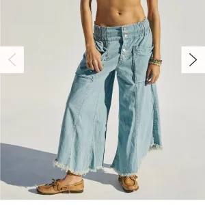 Free People We The Free Sun Setter Pull-On Jeans Medium Color: Sun Bleach NWT