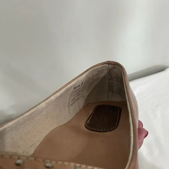 Freebird Brynn Leather Flats Studded Camel‎ Size 9