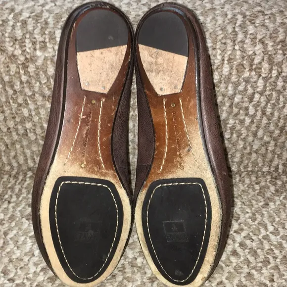 FRYE brand Brown real Leather  Ballet Flats with Stud Detail