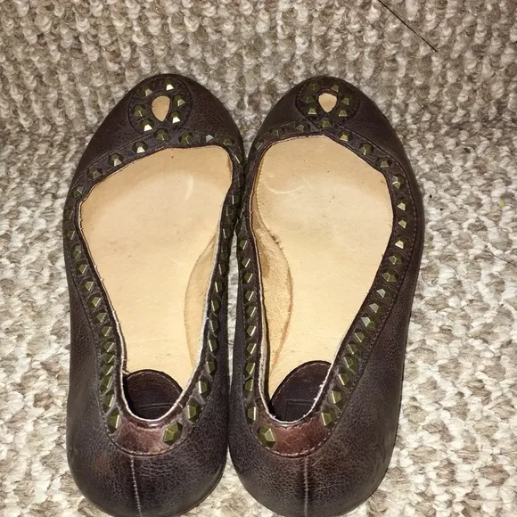 FRYE brand Brown real Leather  Ballet Flats with Stud Detail