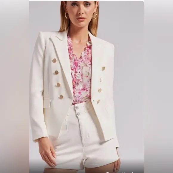 Generation Love Delilah Crepe Blazer in White SIZES XL and 2XL