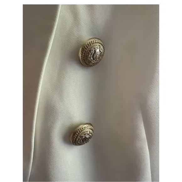 Generation Love Delilah Crepe Blazer in White SIZES XL and 2XL