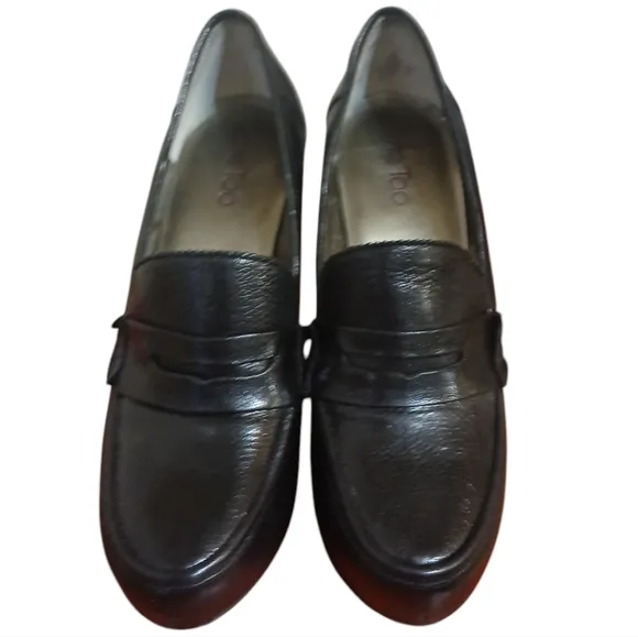 Genuine Leather Black Heeled Loafers Women's Me Too London Pumps aize 7 M