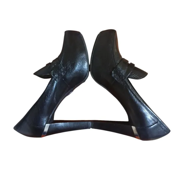 Genuine Leather Black Heeled Loafers Women's Me Too London Pumps aize 7 M