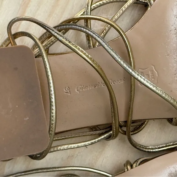 Gianvito Rossi Gold Leather Lace-Up Sandals Size 37