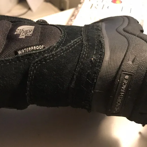 Girls: North Face Boots