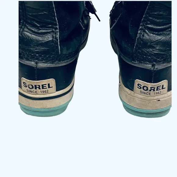 Girls Sorel Joan of Arctic Snow Winter Snow Boots Black Faux Fur Lace Up 1