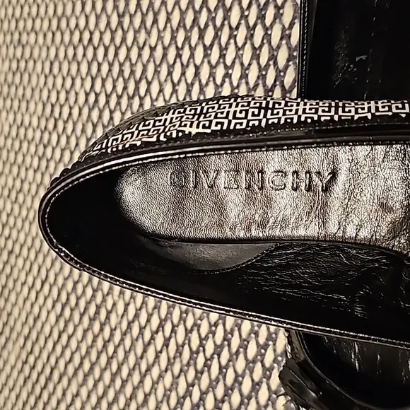 Givenchy Ballet Flats