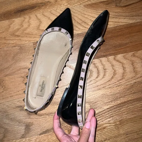 Good condition Valentino Garavani Rockstud patent leather ballet flats size 10