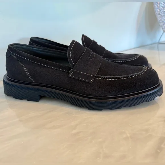 Good Man Brand Lexington Navy Blue Suede Loafers. Size 10 1/2