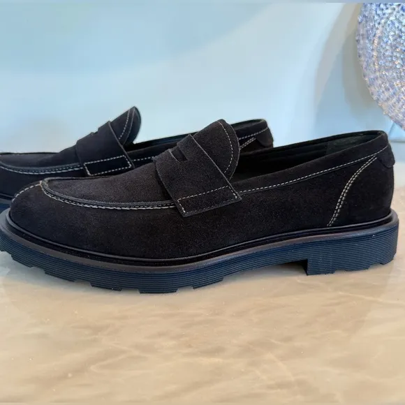 Good Man Brand Lexington Navy Blue Suede Loafers. Size 10 1/2
