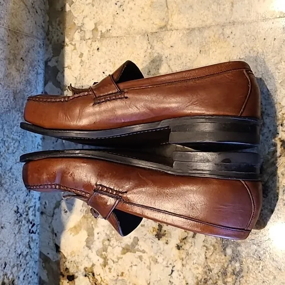 Good Year Kiltie steeltoed  Loafers with tassels. sz.11M (#1076)brown made USA