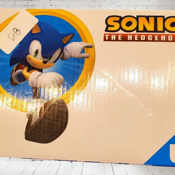 Groundup Sonic the Hedgehog High-Top Sneakers