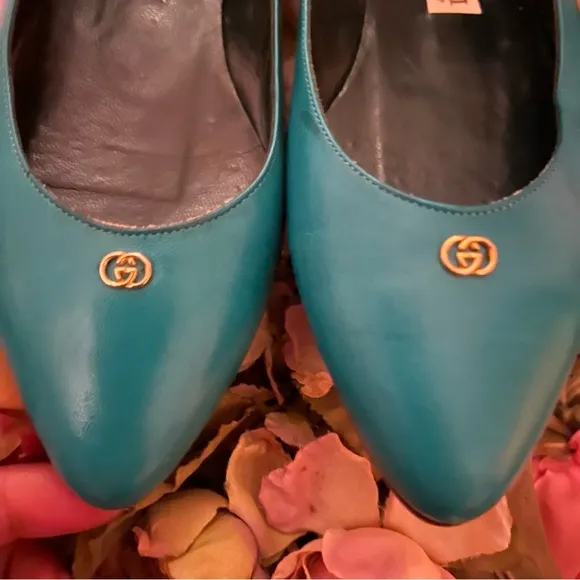 Gucci vintage Blue Green Flats Sleek Loafers