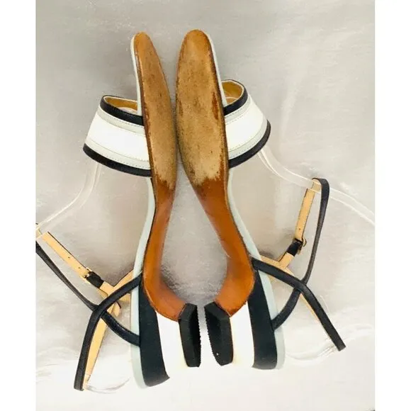 Gucci womens / girls sandals size US 4.5  (34.5 )