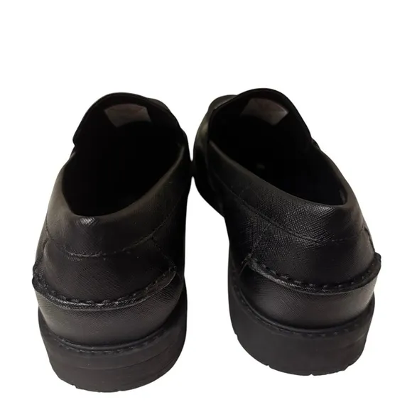GUESS Men's Dremmer Loafer new