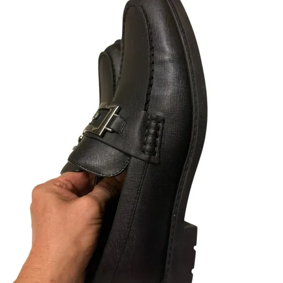 GUESS Men's Dremmer Loafer new