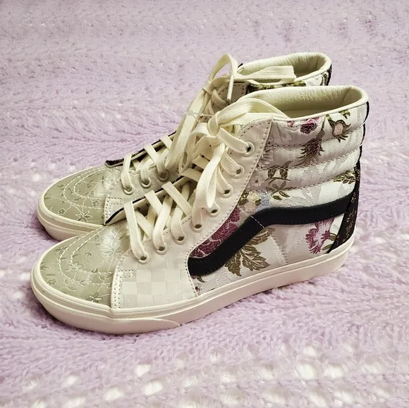 High Top Vans Floral Patchwork Style Sneakers Size 9 Boho Chic Classic