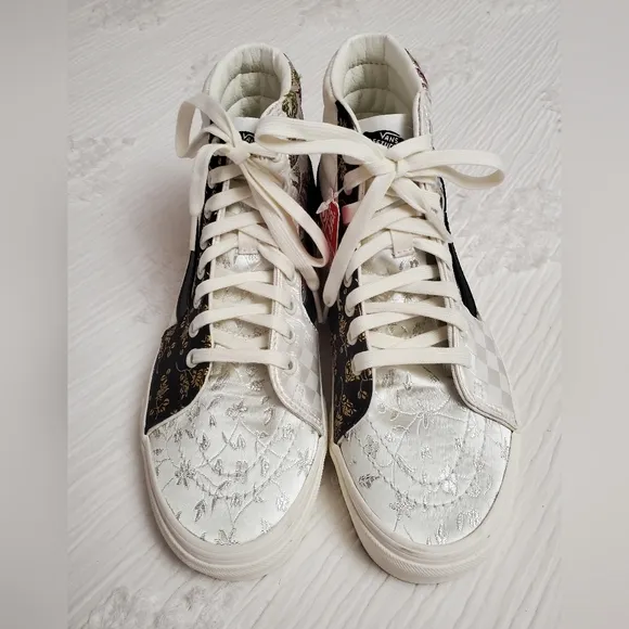 High Top Vans Floral Patchwork Style Sneakers Size 9 Boho Chic Classic