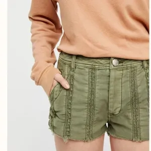 ❤️‍🔥HOST PICK❤️‍🔥 Free People Great Expectations Lace shorts NWT!
