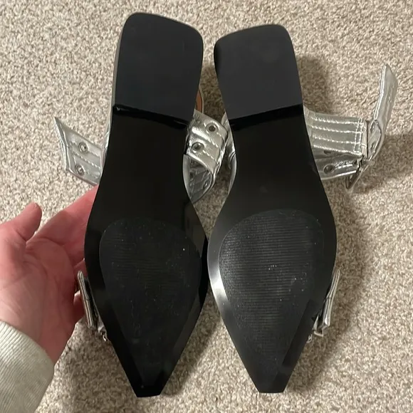 HP! NEW without tags/box Steve Madden Graya Silver Women's Slingback Flats SZ 8M