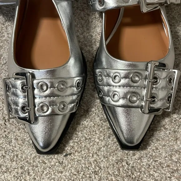 HP! NEW without tags/box Steve Madden Graya Silver Women's Slingback Flats SZ 8M