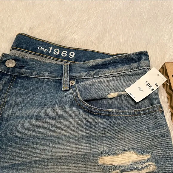 🎉HP🎉Gap 1969 Sexy Boyfriend Jeans