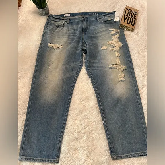 🎉HP🎉Gap 1969 Sexy Boyfriend Jeans
