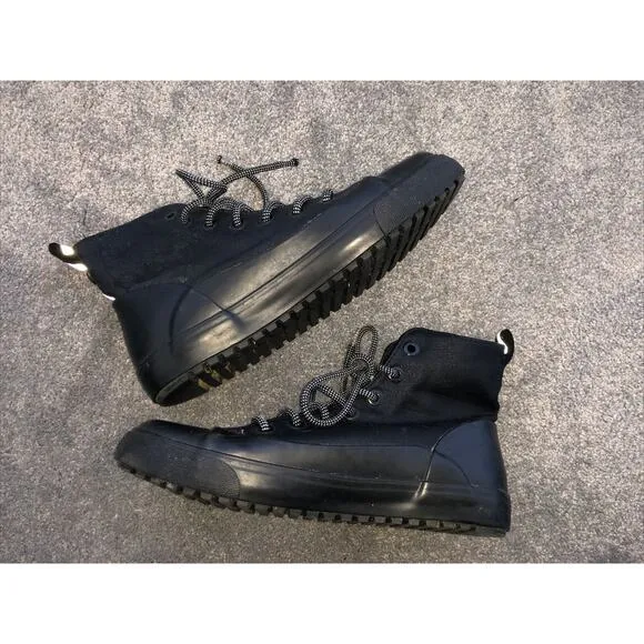 Hunter High-top Sneakers Men’s Size 7.5 Women’s Size 9.5