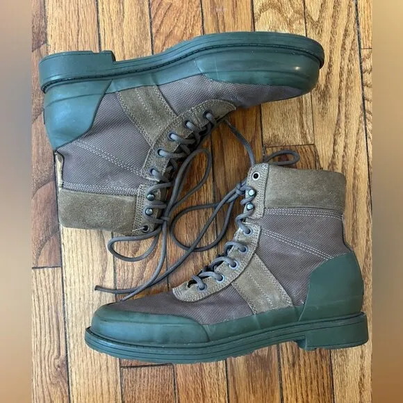 Hunter Insulated Commando Boots, size 8