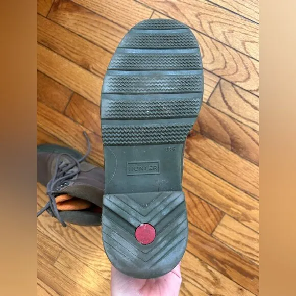 Hunter Insulated Commando Boots, size 8