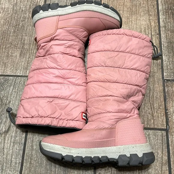 Hunter Women’s 5 Pink‎ Insulated Wellington Snow Boots