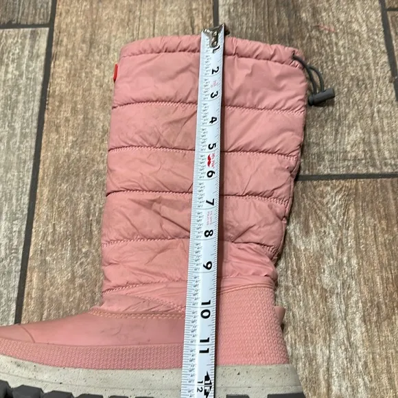 Hunter Women’s 5 Pink‎ Insulated Wellington Snow Boots