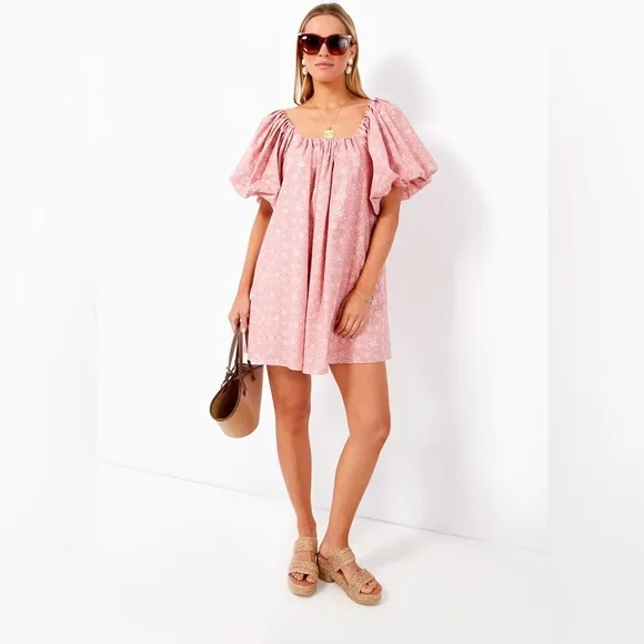 Hyacinth House NEW Oakley Pink Relaxed Fit Floral Mini Dress Size Small
