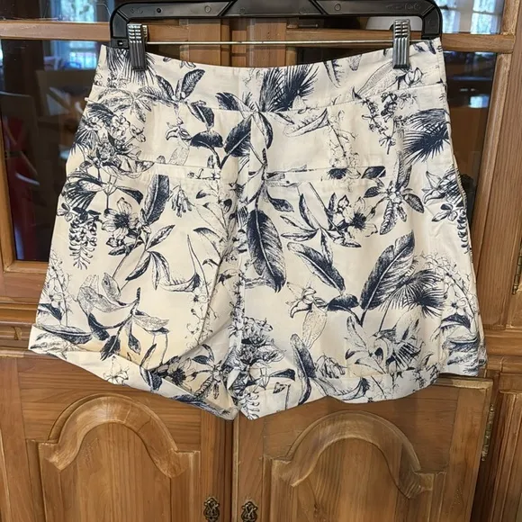 HYACINTH HOUSEWhimsical Navy Floral Brooks Shorts