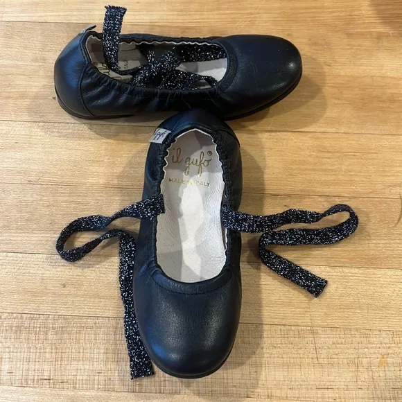 Il Gufo black ballet flats