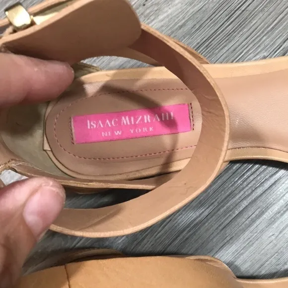Isaac Mizrahi New York Evelyn Ankle Strap Flat Sandal Pointed Toe Gold /Natural