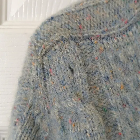 Izod 80's Vintage Speckle Wool Blend Chunky Cable Knit V-neck Aran Sweater Blue