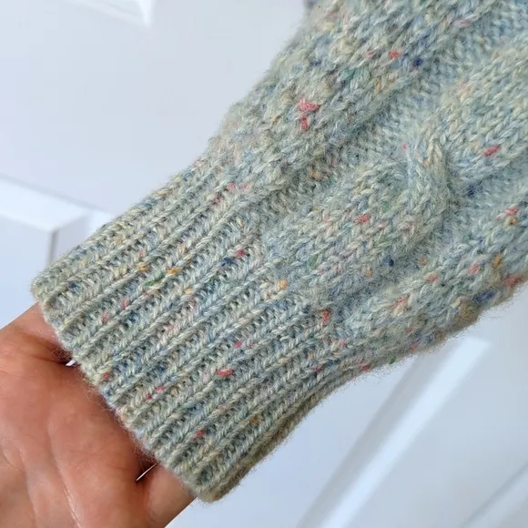 Izod 80's Vintage Speckle Wool Blend Chunky Cable Knit V-neck Aran Sweater Blue