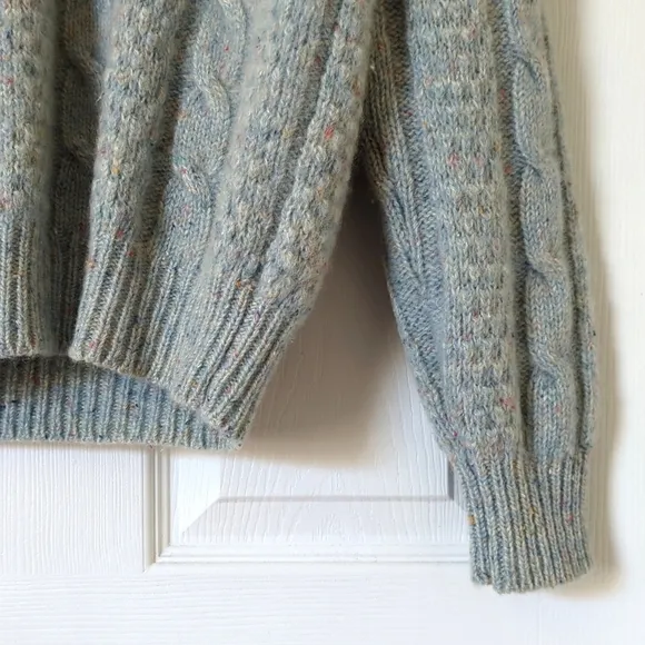 Izod 80's Vintage Speckle Wool Blend Chunky Cable Knit V-neck Aran Sweater Blue