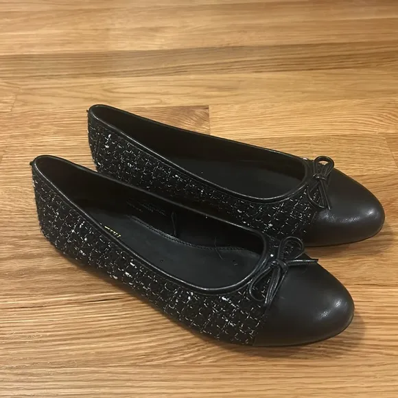 J. Crew Black and White Tweed Ballet Flats Size 6.5