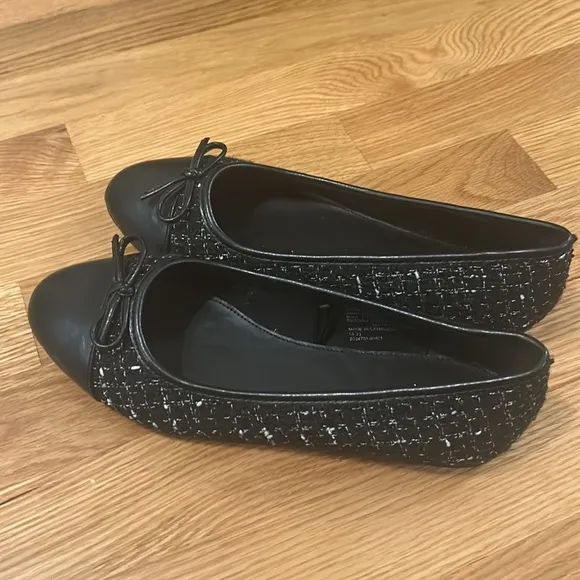 J. Crew Black and White Tweed Ballet Flats Size 6.5