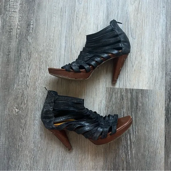 Jeffrey Campbell Marley sandals